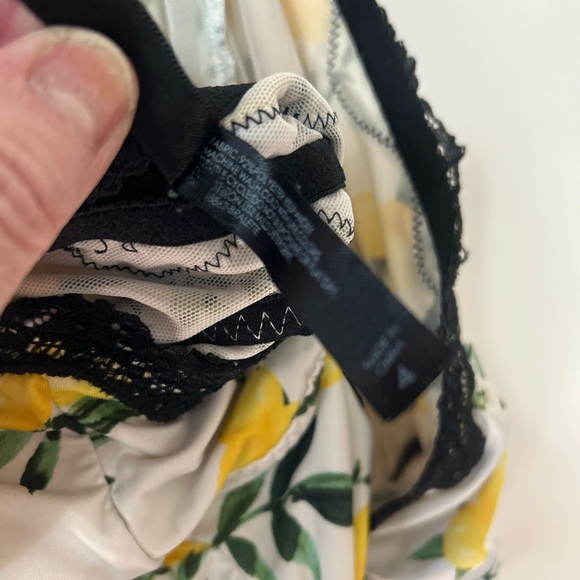 Torrid Lemon Print Bralette Size 4 Good - Picture 4 of 4